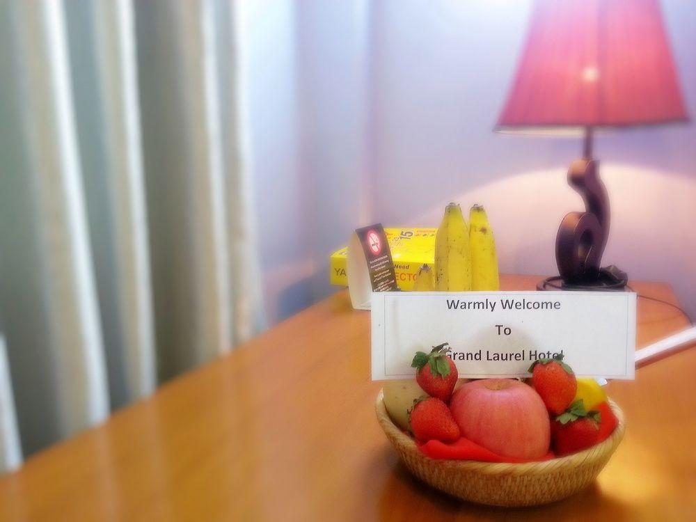 Grand Laurel Hotel Rangun Zewnętrze zdjęcie