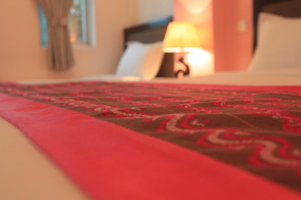 Grand Laurel Hotel Rangun Zewnętrze zdjęcie