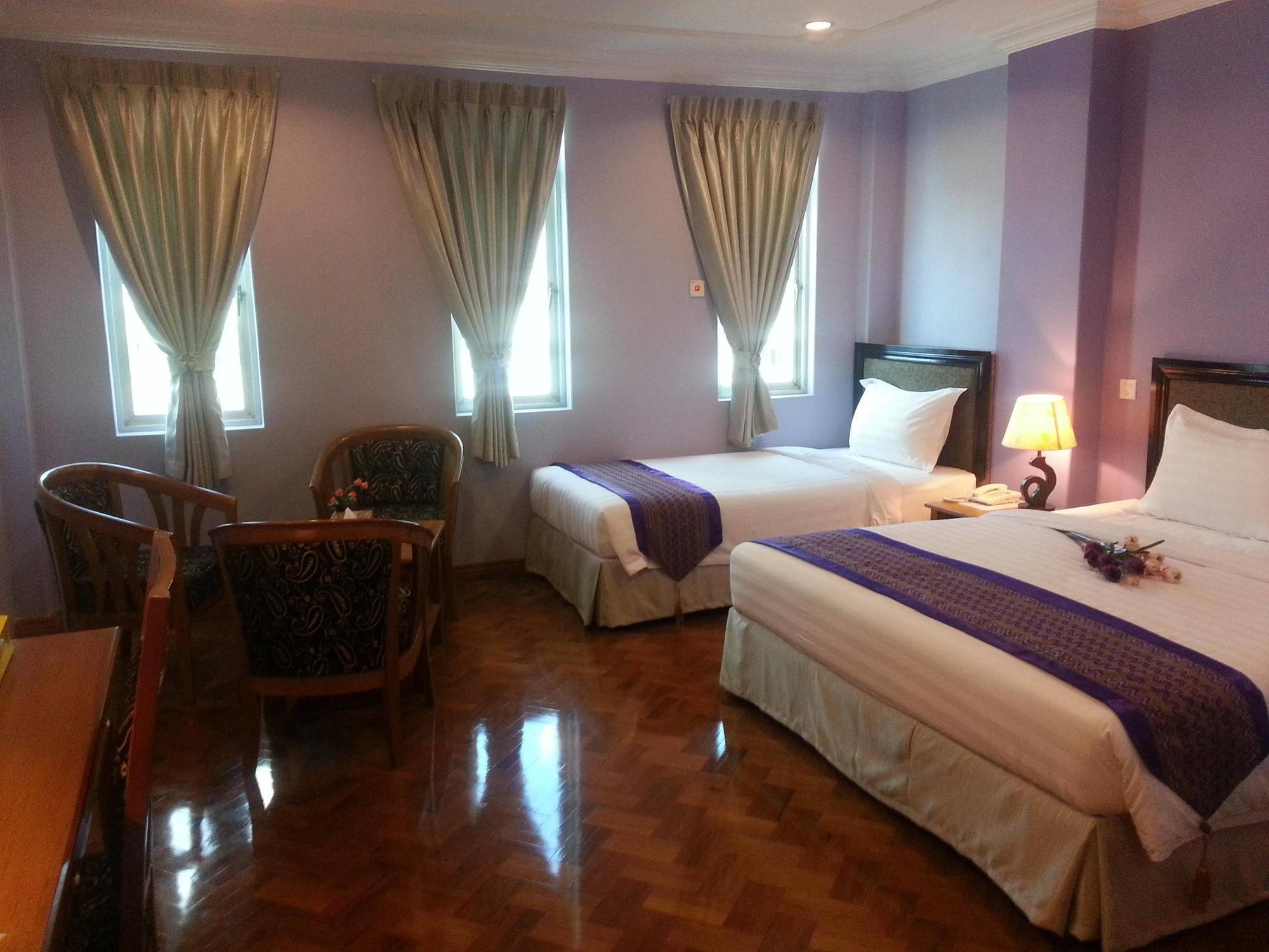 Grand Laurel Hotel Rangun Zewnętrze zdjęcie