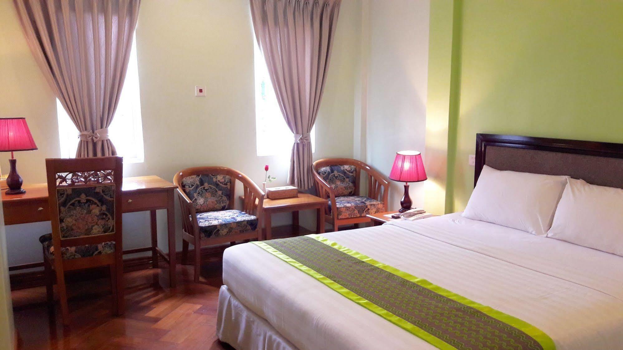 Grand Laurel Hotel Rangun Zewnętrze zdjęcie