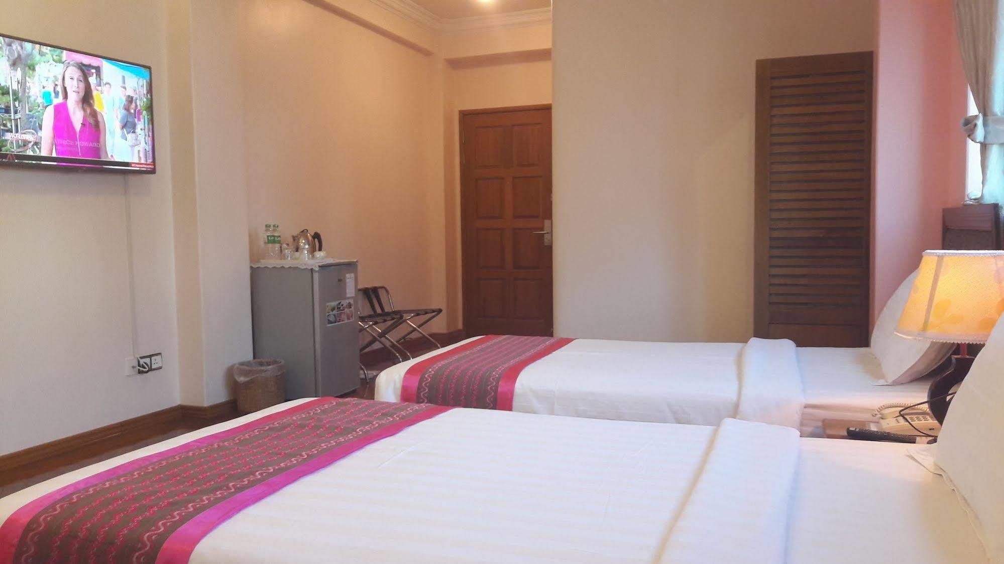 Grand Laurel Hotel Rangun Zewnętrze zdjęcie